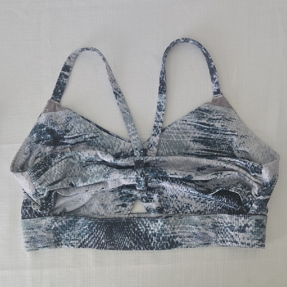 Fabletics Blue Patterned Sports Bra - Picture 2 of 4
